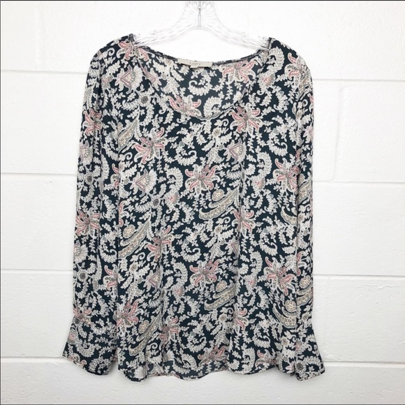 Beautiful scoop neck Long sleeve Loft blouse sz L - Picture 2 of 9